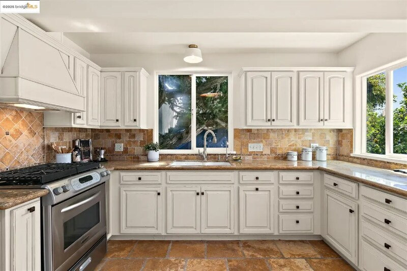 1412 Peralta Ave in Berkeley, CA - Foto de edificio