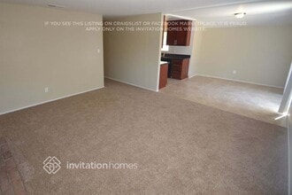 5437 Burr Oak Way in Fair Oaks, CA - Building Photo - Building Photo