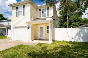 2890 N 9th St in St. Augustine, FL - Building Photo