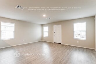 4219 Southton Lk in San Antonio, TX - Building Photo - Building Photo