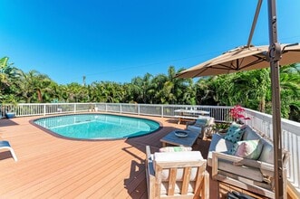 8102 17th Ave W in Bradenton, FL - Building Photo - Building Photo