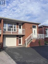 4 Dantek Ct in Brampton, ON - Building Photo