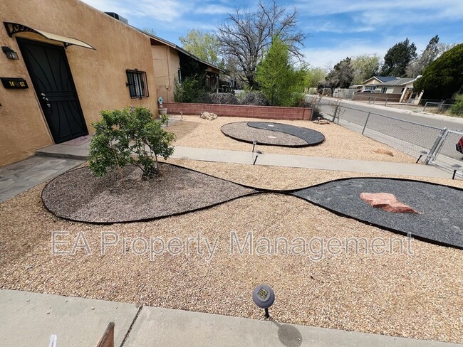 1402 Phoenix Ave NW in Albuquerque, NM - Building Photo - Building Photo