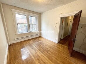 51 Park Dr, Unit 3 in Boston, MA - Building Photo - Building Photo