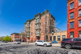 591 Kosciuszko St in Brooklyn, NY - Building Photo - Building Photo