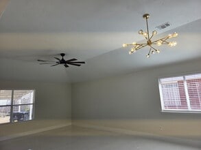 7019 Brody Ln in Houston, TX - Building Photo - Building Photo