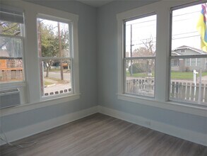 3701 Bradley St in Houston, TX - Building Photo - Building Photo