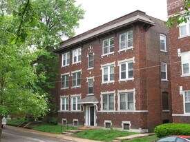 749 Heman Ave Apartments