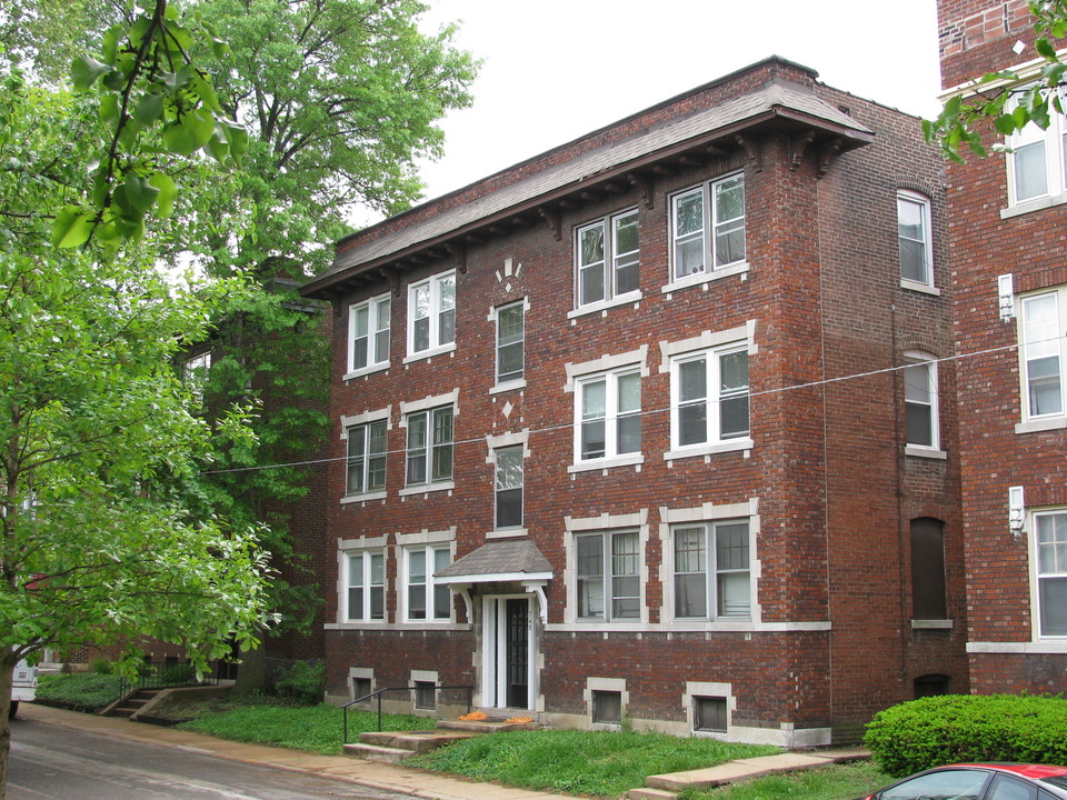 749 Heman Ave in St. Louis, MO - Foto de edificio