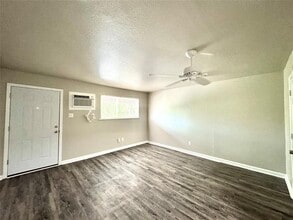 1756 W Main St in Houston, TX - Building Photo - Building Photo