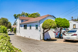 1661 Mono Ave in San Leandro, CA - Foto de edificio - Building Photo