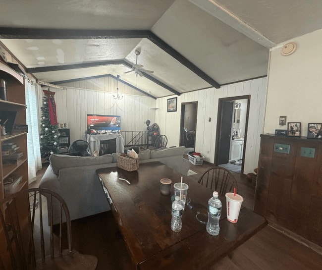 property at 21 Mechanics St