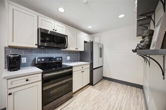 1586 Dorgali Dr in Sarasota, FL - Building Photo - Building Photo