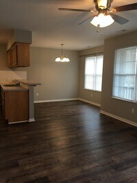 101 W Chestnut St, Unit B photo'