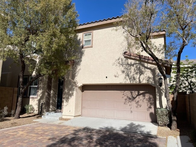 8340 Creek Canyon Ave in Las Vegas, NV - Building Photo - Building Photo
