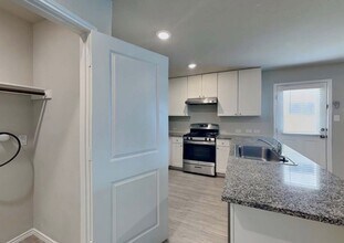 11839 Pelican Pass in San Antonio, TX - Building Photo - Building Photo