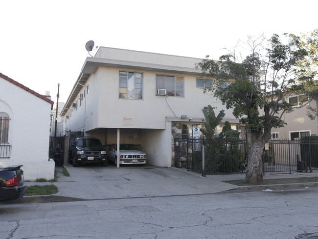 1022 Wilcox Ave in Los Angeles, CA - Foto de edificio - Building Photo