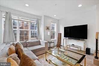 7345 Blade Dr in Falls Church, VA - Building Photo - Building Photo