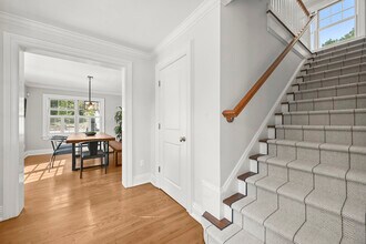 36 Evergreen Rd in Greenwich, CT - Building Photo - Building Photo