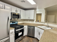 9975 Peace Way, Unit 1060 in Las Vegas, NV - Building Photo - Building Photo