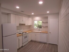 1450 E Bethany Home Rd in Phoenix, AZ - Building Photo - Building Photo