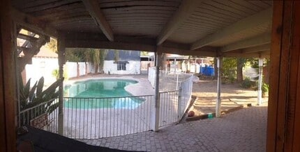 106 N Harvard Ave in Lindsay, CA - Building Photo - Building Photo