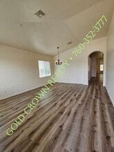 327 Countryside Dr in El Centro, CA - Building Photo - Building Photo