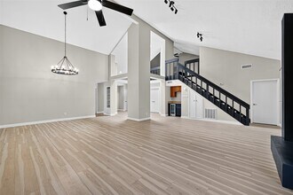 2026 Ashford Hollow Ln in Houston, TX - Building Photo - Building Photo