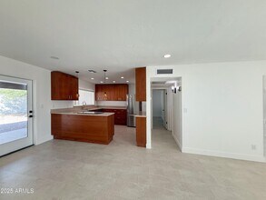4810 S Beck Ave in Tempe, AZ - Building Photo - Building Photo