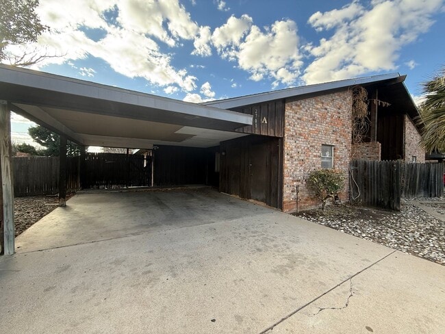 property at 2701-2701 Pagewood Ave