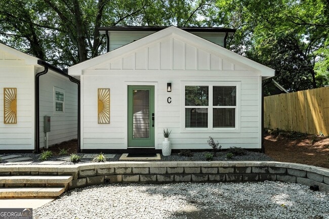 property at 1597 Glenwood Ave SE