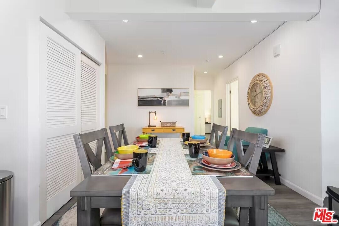 1019 S Catalina St in Los Angeles, CA - Building Photo