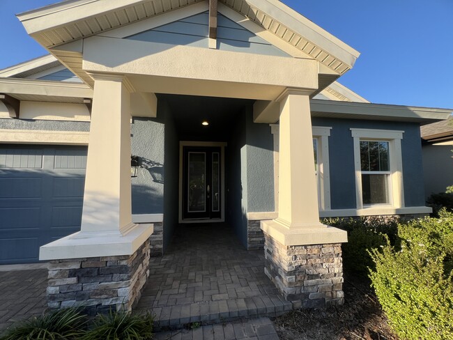 4826 Ballantrae Blvd in Land O Lakes, FL - Foto de edificio - Building Photo