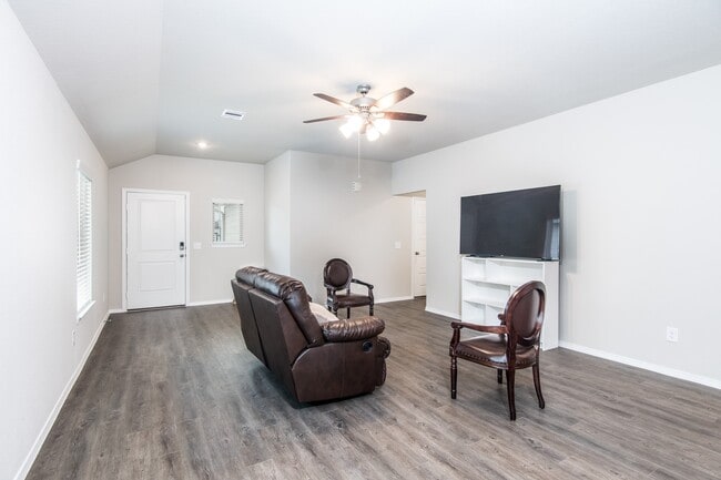 11599 Lazy Oak Crk Dr