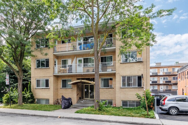 Le Meules apt in Montréal, QC - Building Photo - Primary Photo