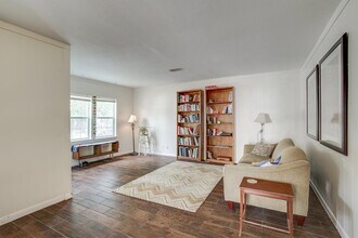 4615 Ribbecke Ave in Austin, TX - Building Photo - Building Photo