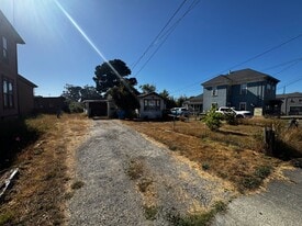 2134 Spring St in Eureka, CA - Building Photo
