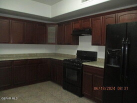 14437 Navajo Point Dr in El Paso, TX - Building Photo - Building Photo