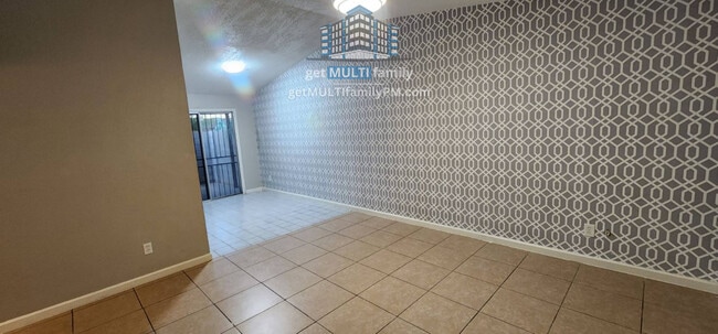 3645 N 69th Ave in Phoenix, AZ - Building Photo - Building Photo