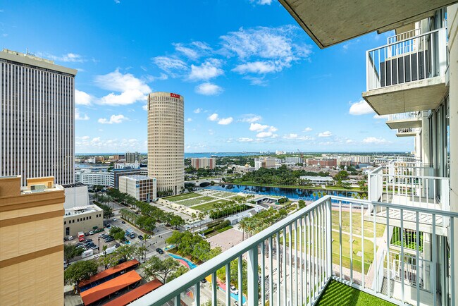 777 N Ashley Dr in Tampa, FL - Building Photo - Building Photo