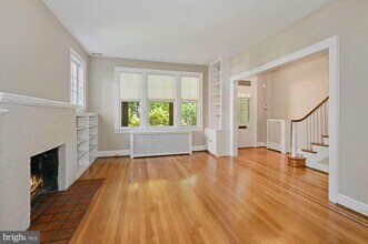 3808 Veazey St NW in Washington, DC - Building Photo - Building Photo