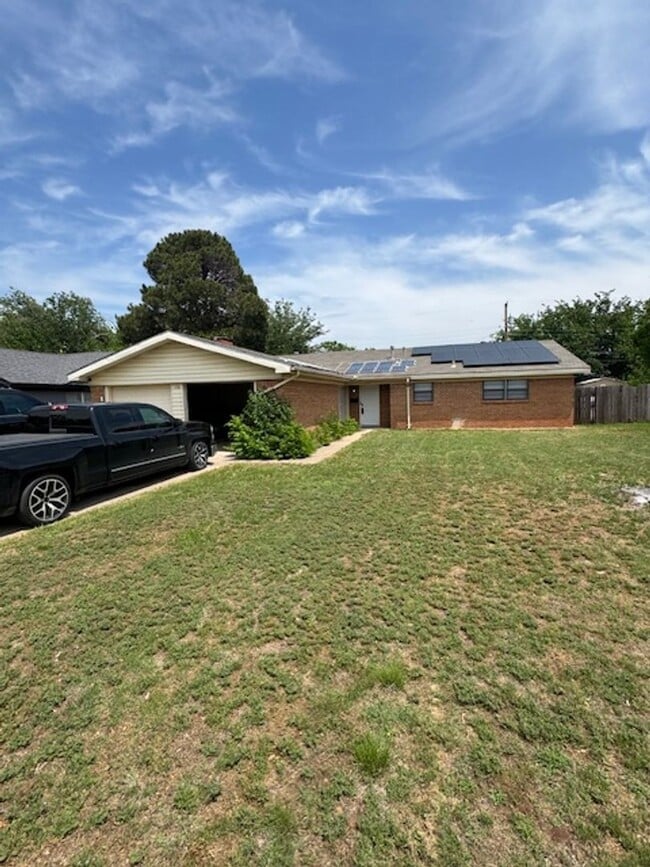 property at 1281 N Willis St