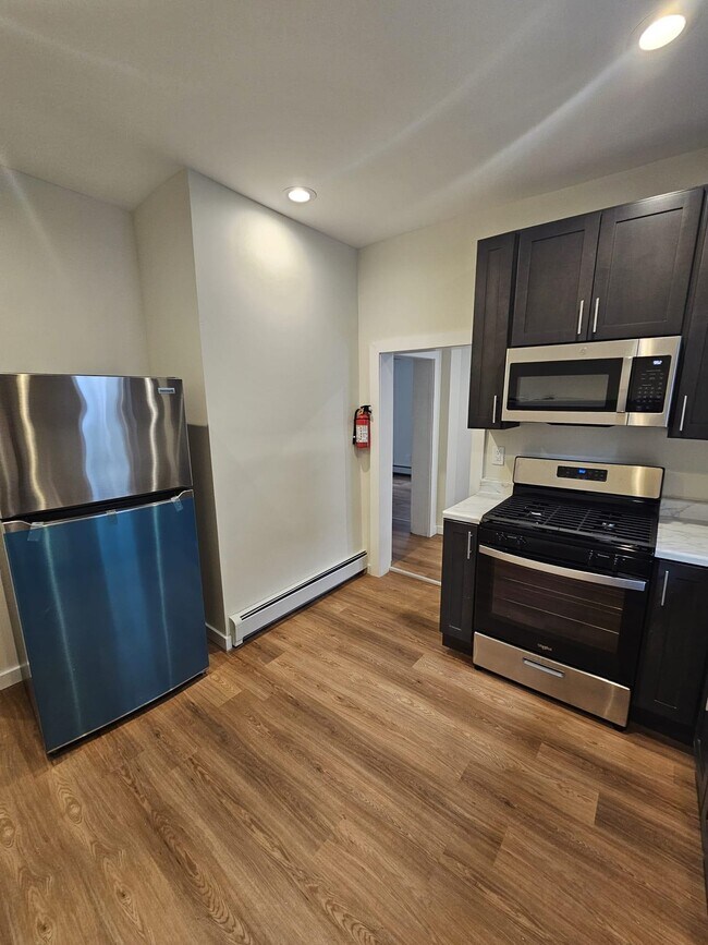 201-203-203 S 6th St in Newark, NJ - Building Photo - Building Photo