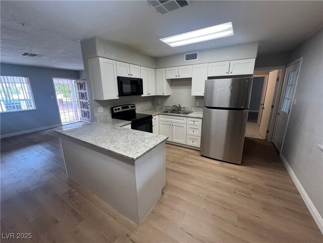 property at 5909 Glen Eagles Ln