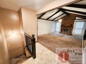 17402 E 37th Terrace in Independence, MO - Building Photo - Building Photo