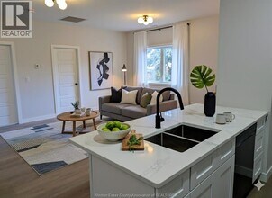 928-928 Giles Blvd E in Windsor, ON - Foto de edificio - Building Photo