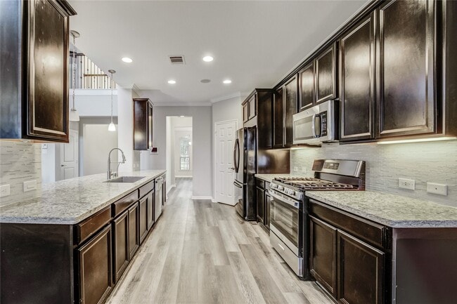 3834 Supremes Trail
