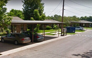 1020 Laura Mclean Dr in Cottonport, LA - Building Photo - Building Photo