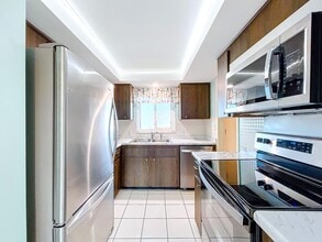 8950 Park Blvd, Unit 605 in Seminole, FL - Building Photo - Building Photo