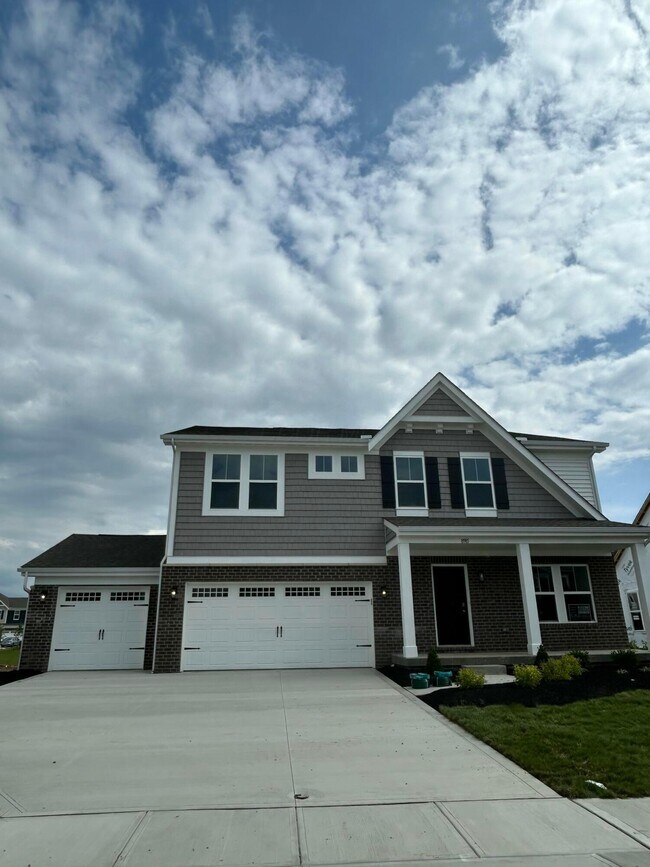 8985 Hawk Hl Wy in Plain City, OH - Building Photo - Building Photo